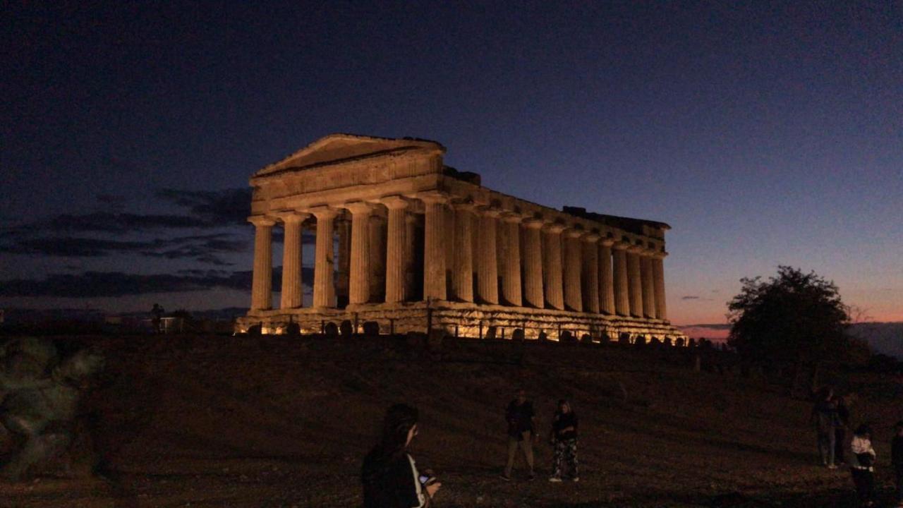 Parnasus Bed & Breakfast Agrigento Bagian luar foto